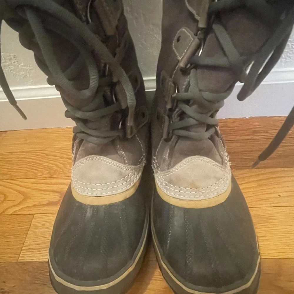 Sorel Joan of Arctic‎ Snow Boots Winter Grey sz 7 Woman